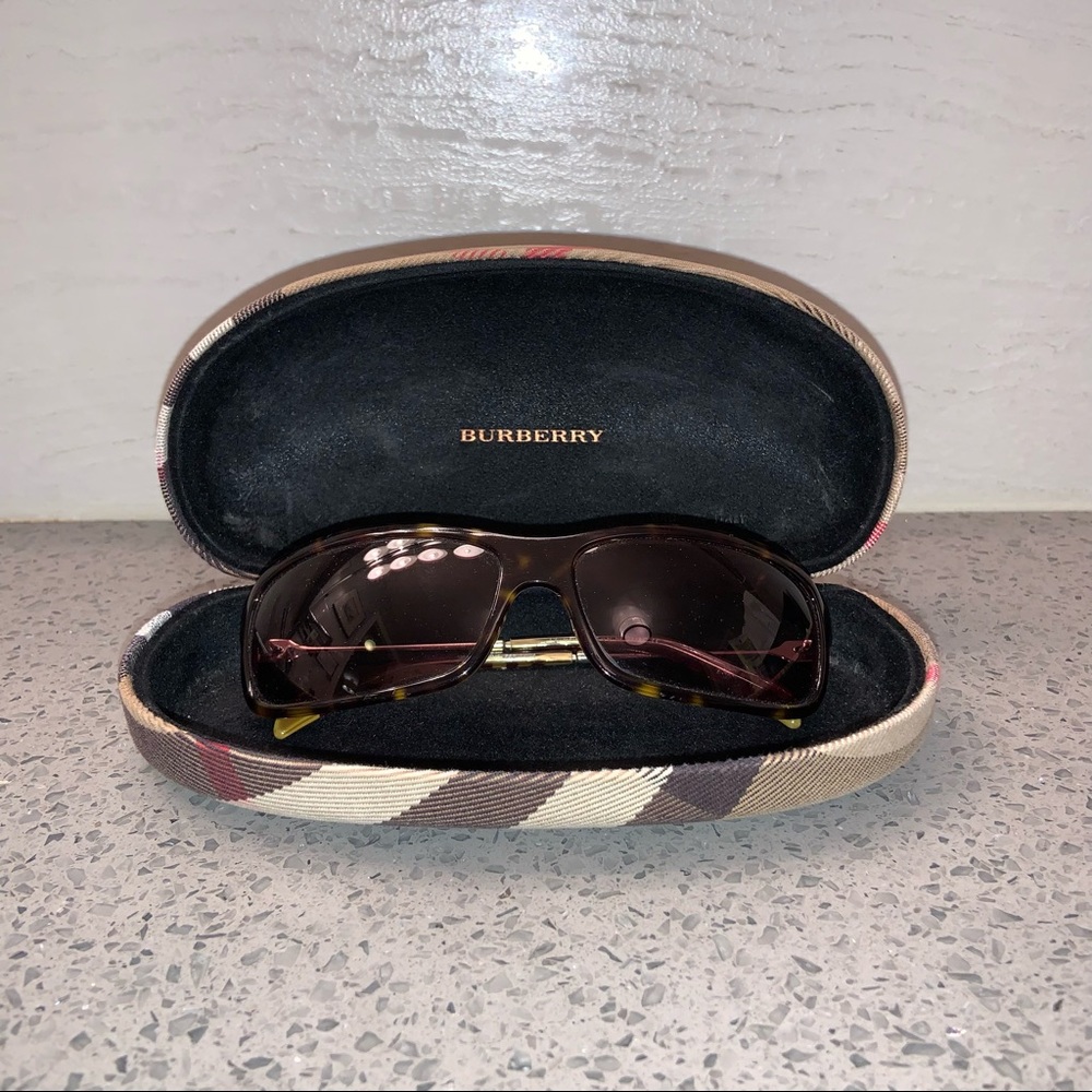 Burberry- vintage Burberry rectangle sunglasses